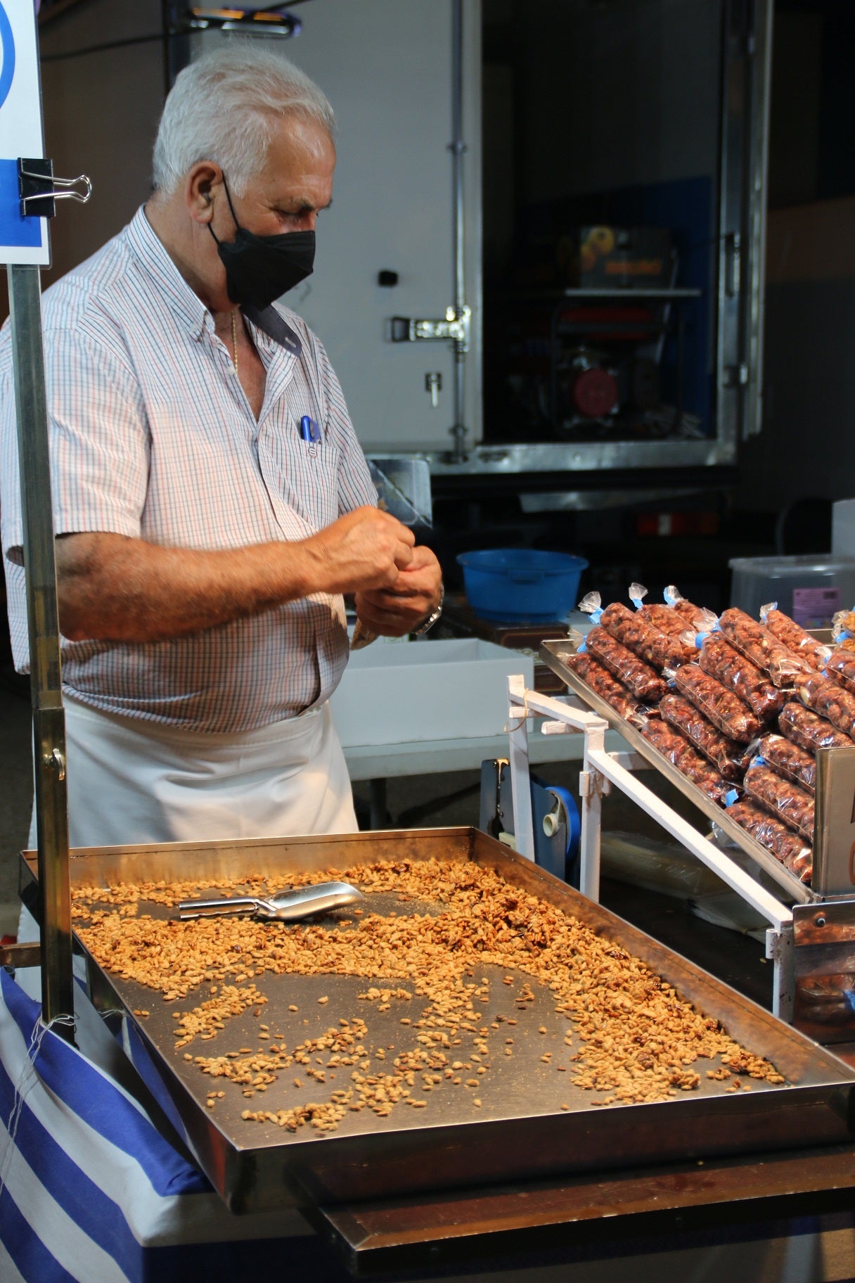 Mayores y pequeños disfrutaron de las múltiples atracciones y casetas del ferial 