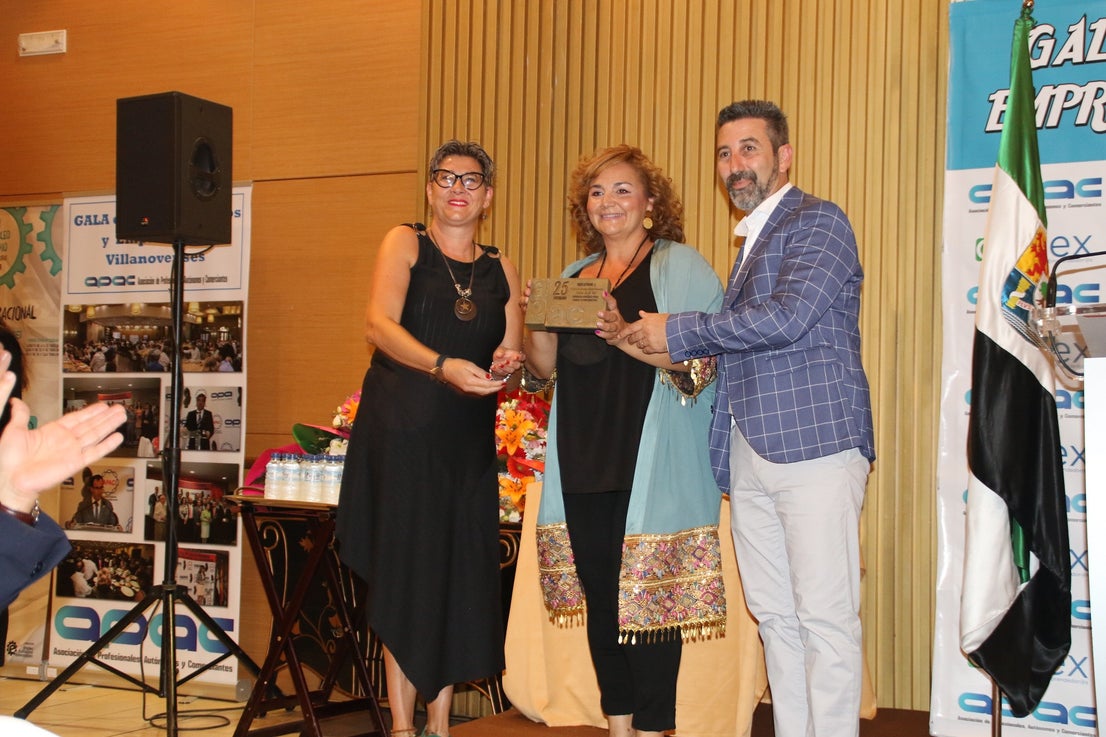 La Gala del Autónomo y Empresa Villanovense reconoció el esfuerzo del último año. 