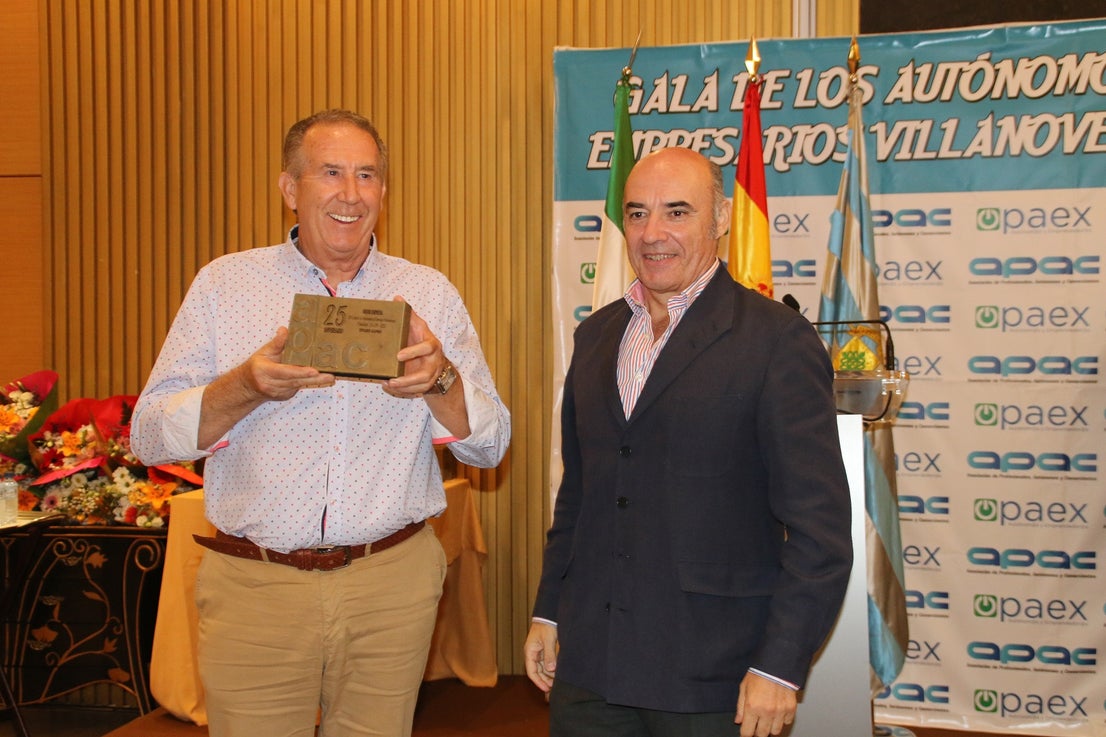 La Gala del Autónomo y Empresa Villanovense reconoció el esfuerzo del último año. 