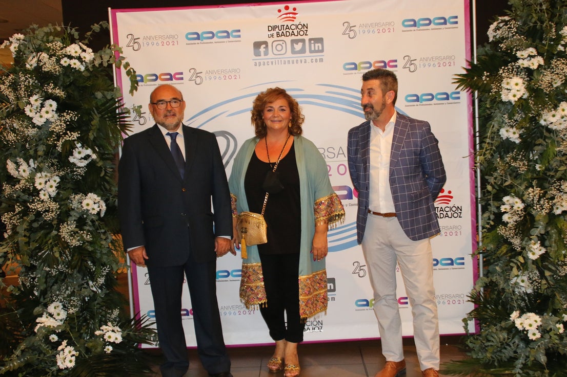 La Gala del Autónomo y Empresa Villanovense reconoció el esfuerzo del último año. 