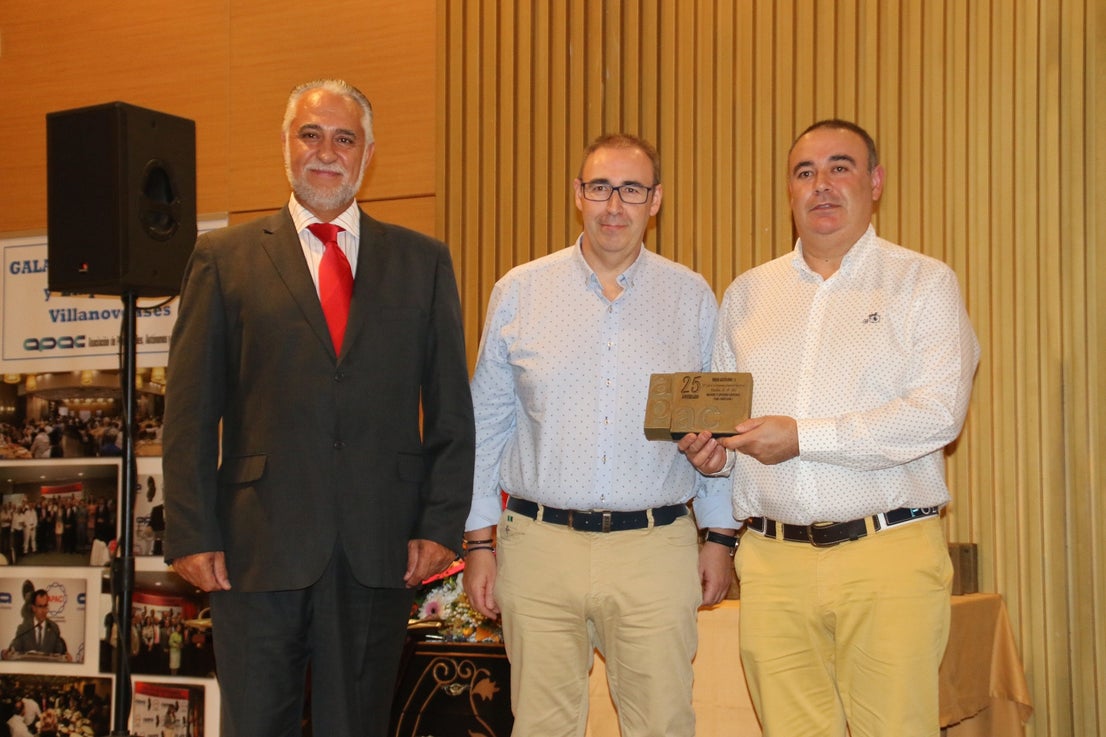 La Gala del Autónomo y Empresa Villanovense reconoció el esfuerzo del último año. 