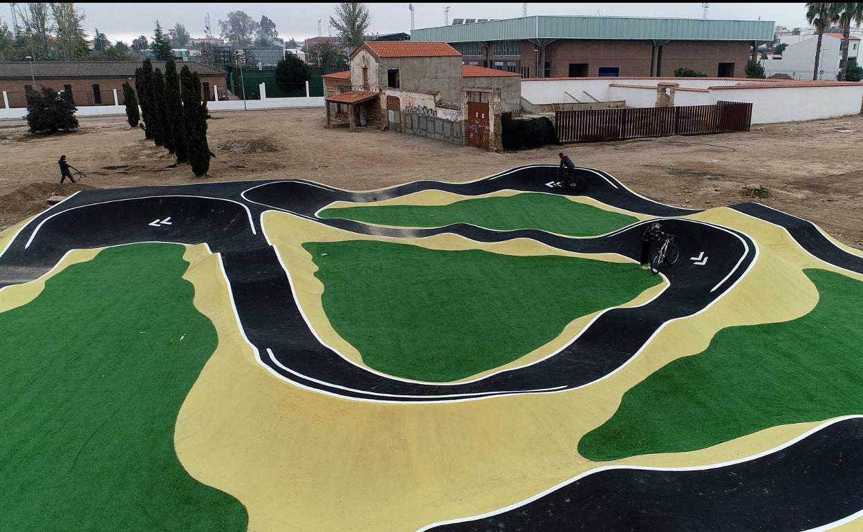 Circuito de Pumtrack en la avenida de los Deportes. 