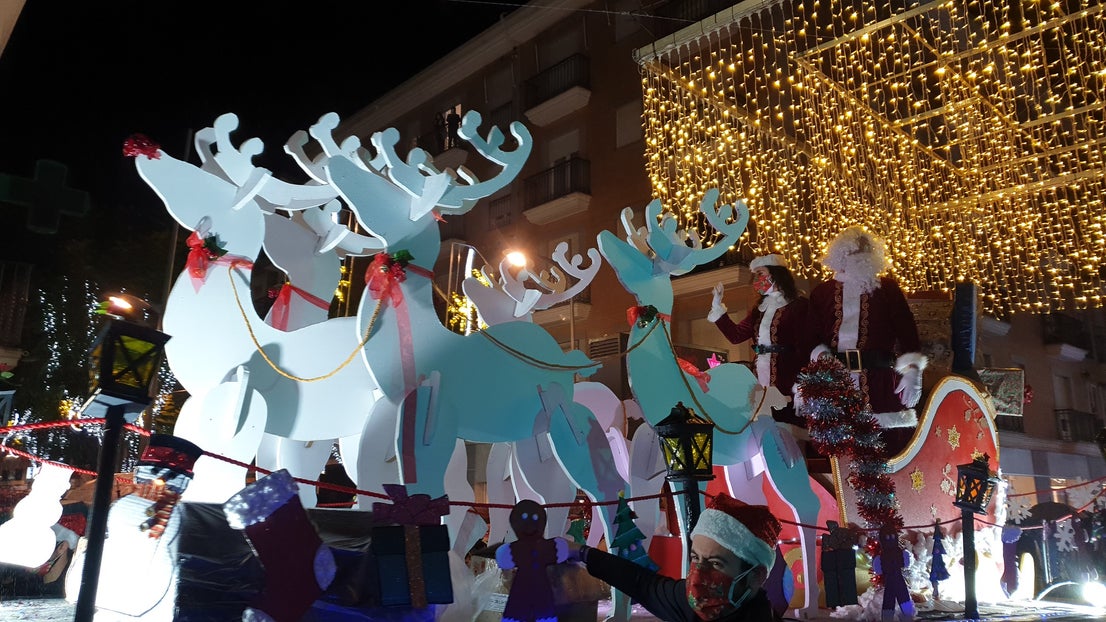 Los Reyes Magos y las carrozas de la cabalgata trajeron la ilusión. 