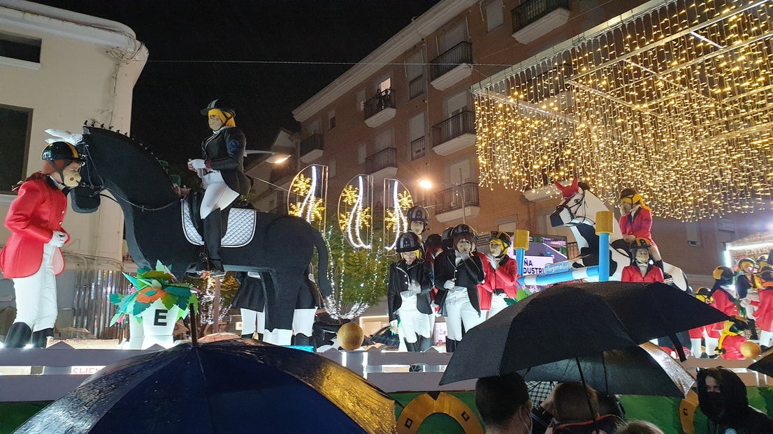 Los Reyes Magos y las carrozas de la cabalgata trajeron la ilusión. 
