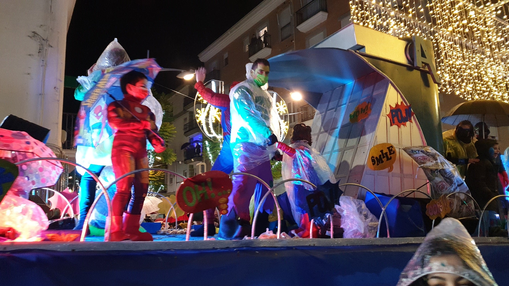 Los Reyes Magos y las carrozas de la cabalgata trajeron la ilusión. 