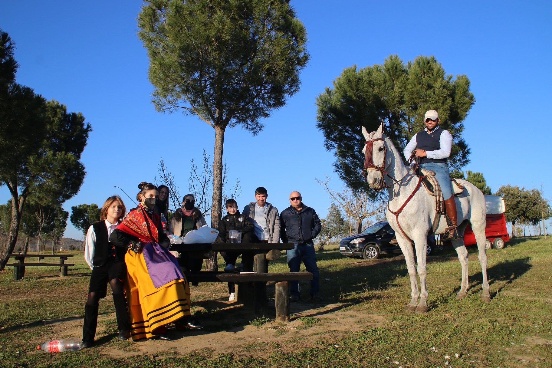 Emoción al volver a acompañar a la Virgen de la Aurora en su traída. 