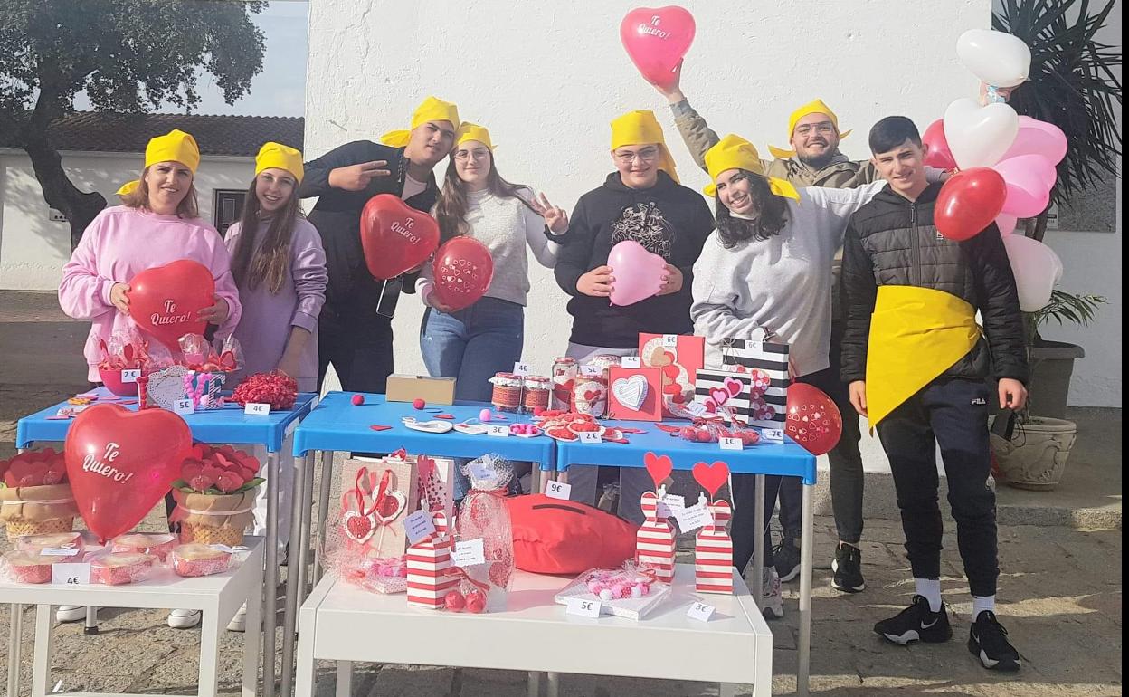 Venta de artículos para la Fundación Aladina. 