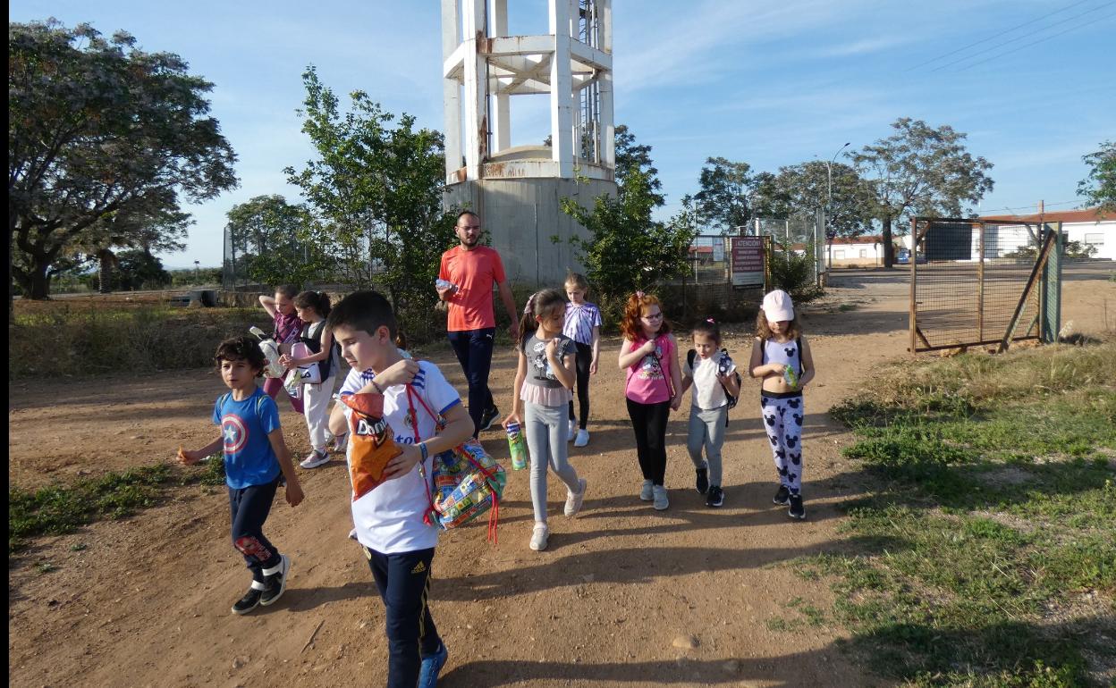 Ruta senderista con niños por los alrededores de Zurbarán. 
