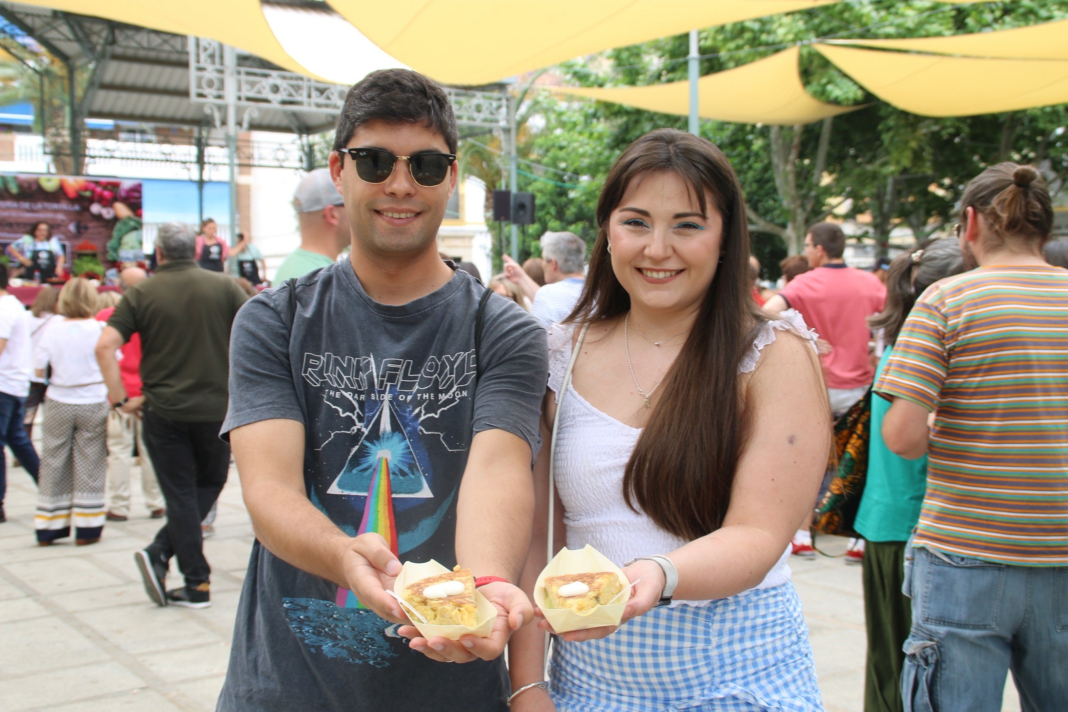 La Feria de la Tortilla atrajo a mayores y pequeños para degustar este manjar. 