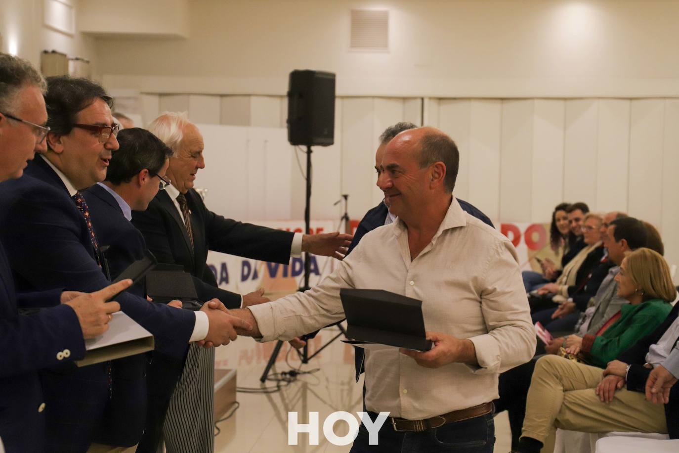 Los protagonistas fueron los donantes de sangre que recibieron distinciones por sus numerosas aportaciones. 