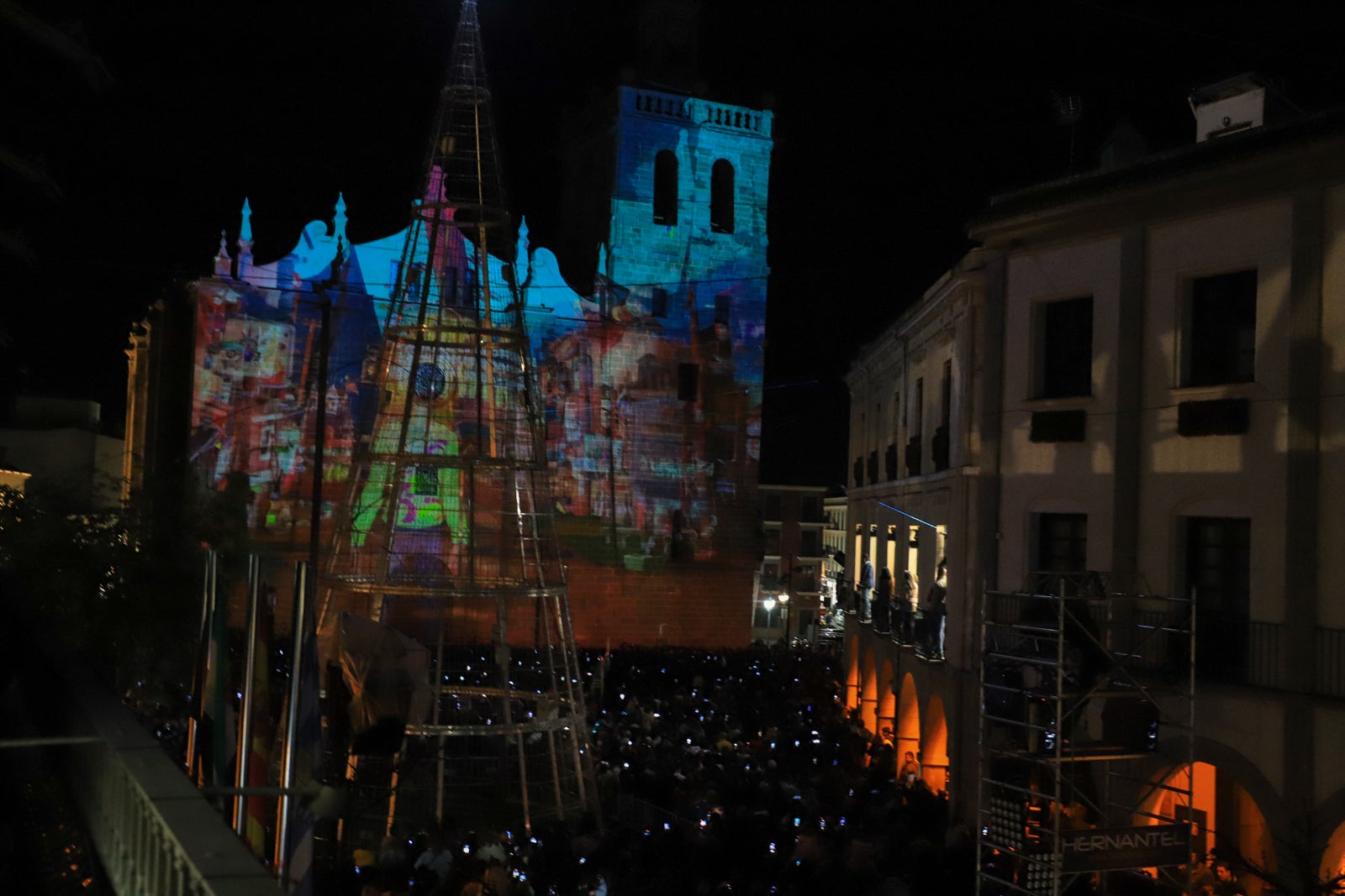 Villanueva de la Serena enciende su Navidad. 