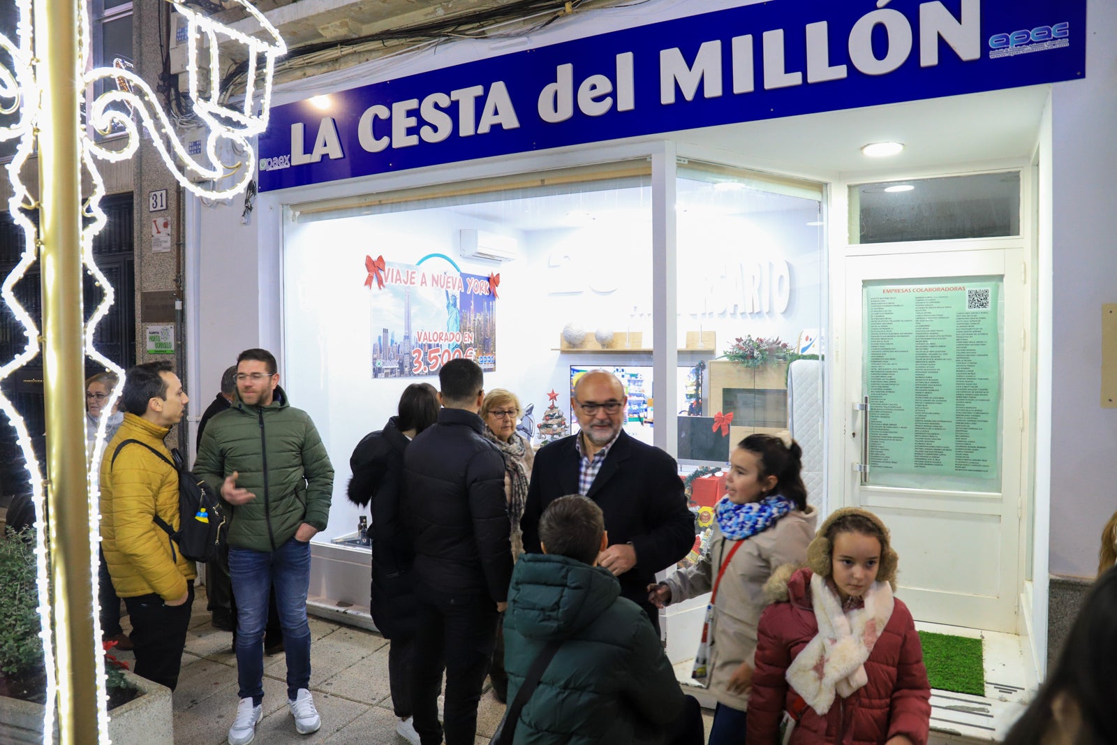 Villanueva de la Serena enciende su Navidad. 