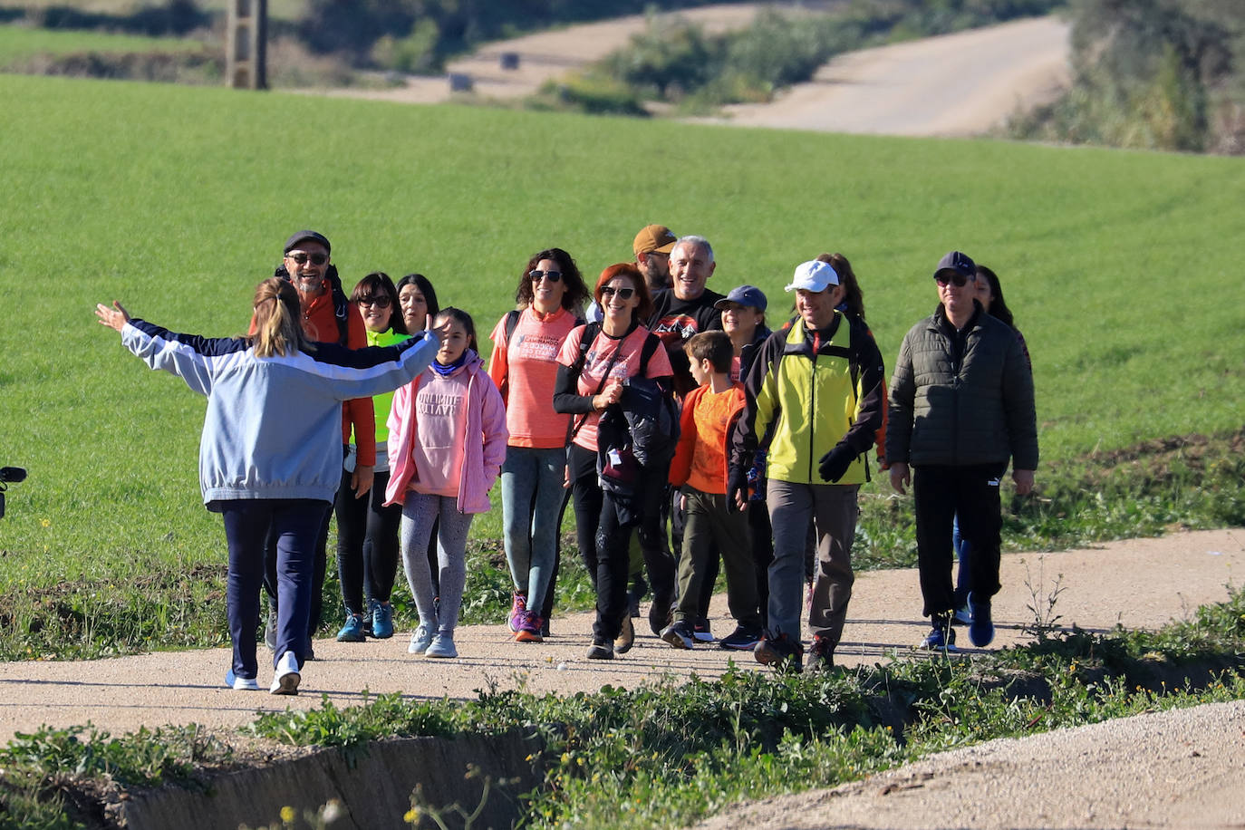 Familiares, amigos y allegados quisieron acompañar a Manuel Calderón en su regreso a Villanueva. 