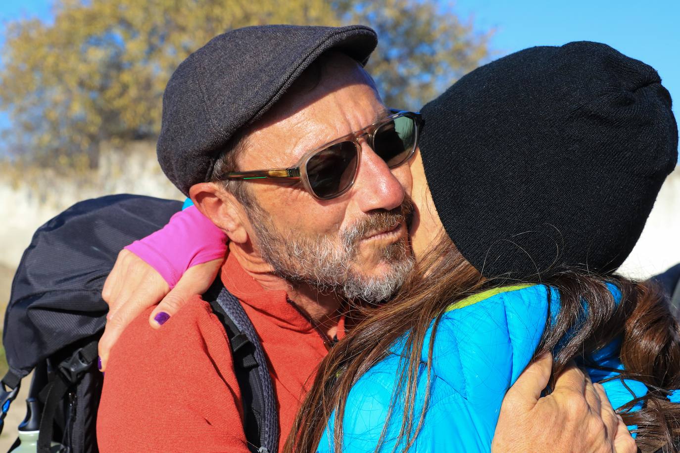 Familiares, amigos y allegados quisieron acompañar a Manuel Calderón en su regreso a Villanueva. 