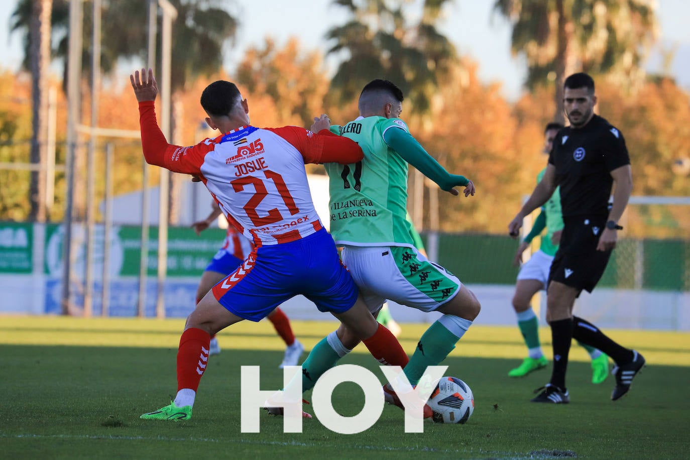 El Don Benito se llevó el derbi con un solitario gol de Pablo Rodríguez. 