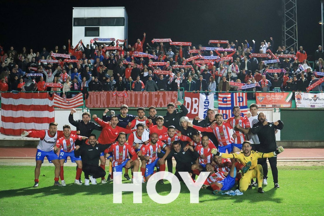 El Villanovense perdió el derbi tras un fallo de Álex Lázaro que aprovechó Pablo Rodríguez. 