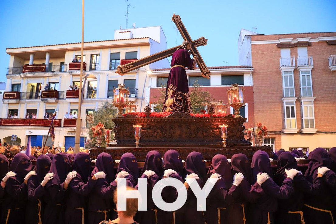 Villanueva arropa las procesiones de Semana Santa