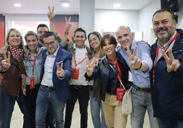 Felicidad anoche en la sede del PSOE villanovense.