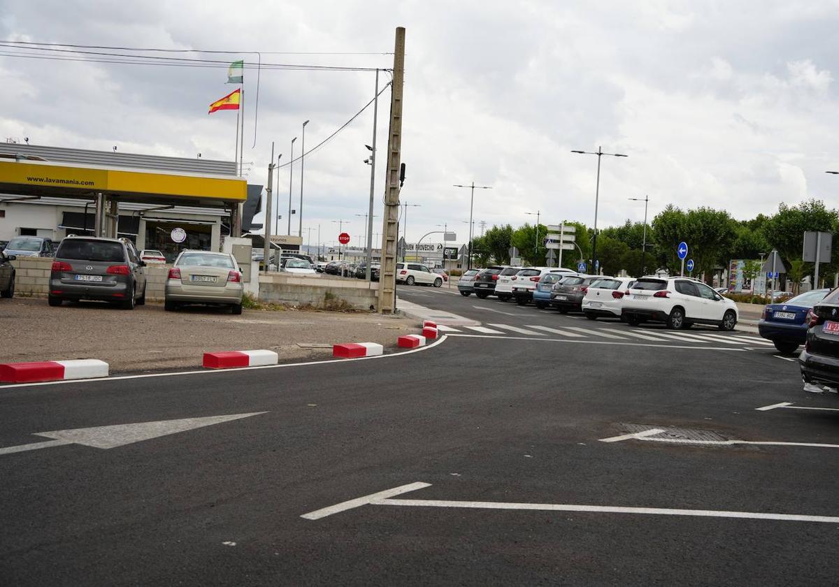 Abierto el acceso directo a la zona comercial de la carretera de Guadalupe