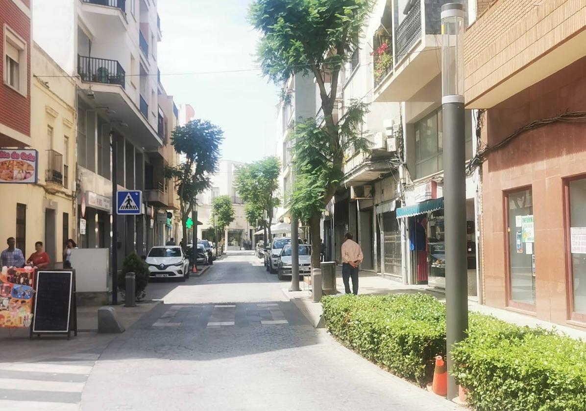 La calle Antonio Maura estrena una iluminación más eficiente