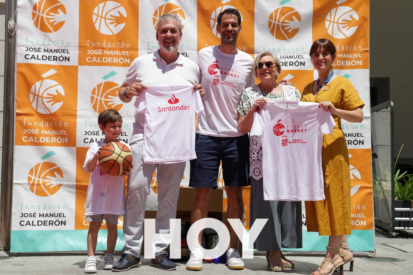 Calor y solidaridad en el Street Basket de Calderón