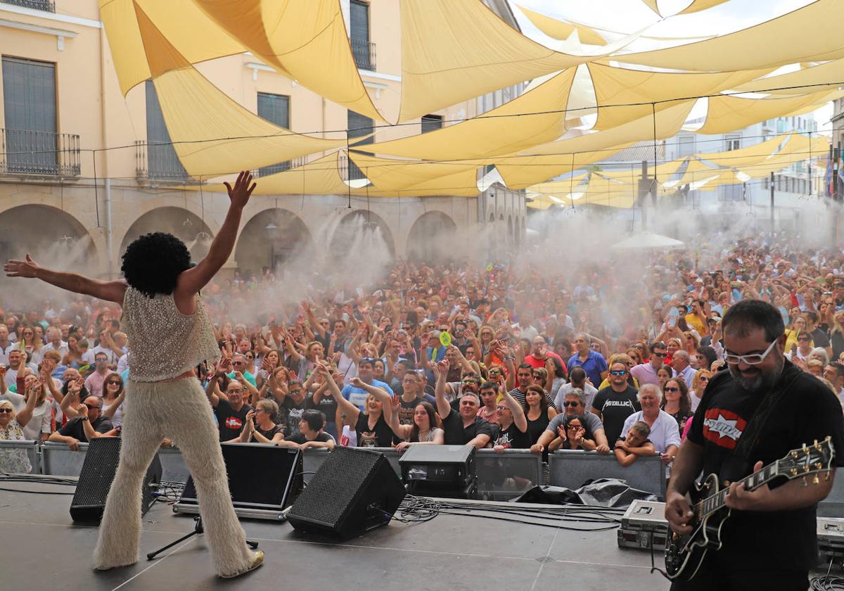 Las fiestas de Santiago y Santa Ana se llenan de actividades