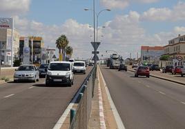 El carril ciclista y peatonal irá en paralelo a la carretera EX-206.