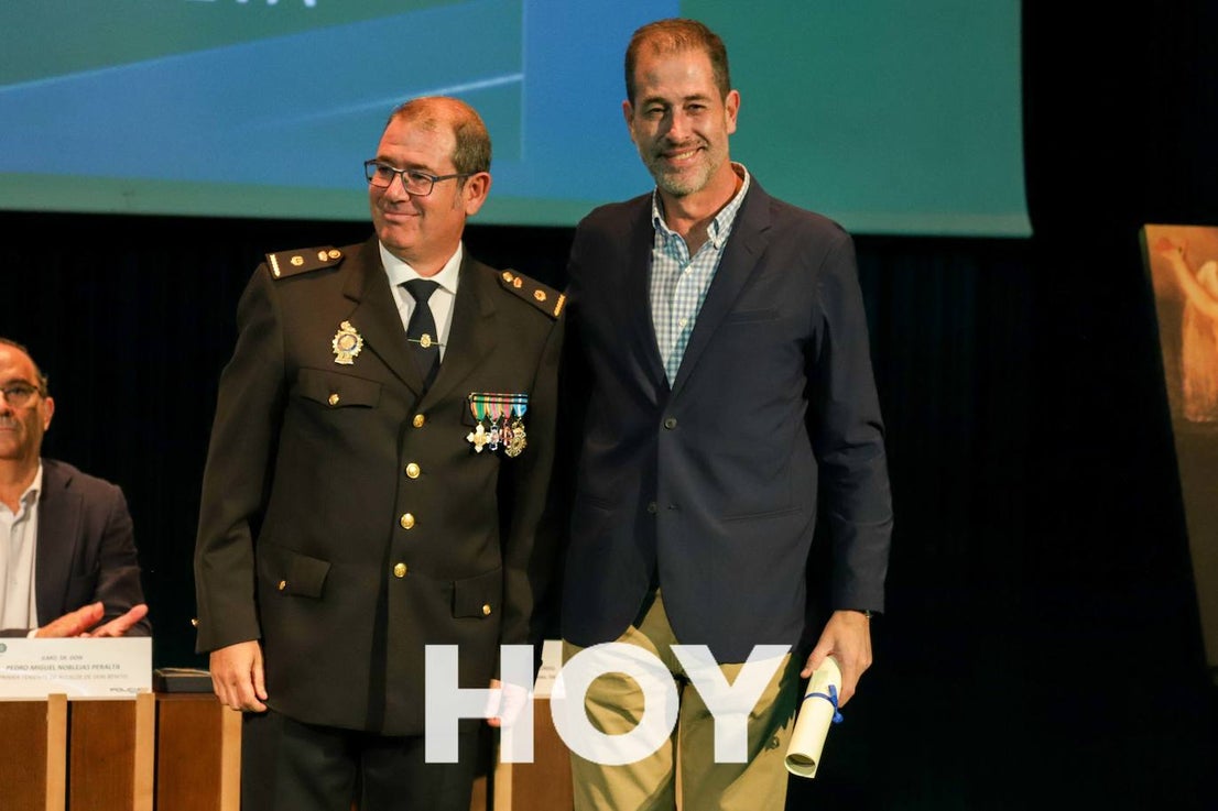 La celebración de los Ángeles Custodios de la Comisaría Don Benito-Villanueva