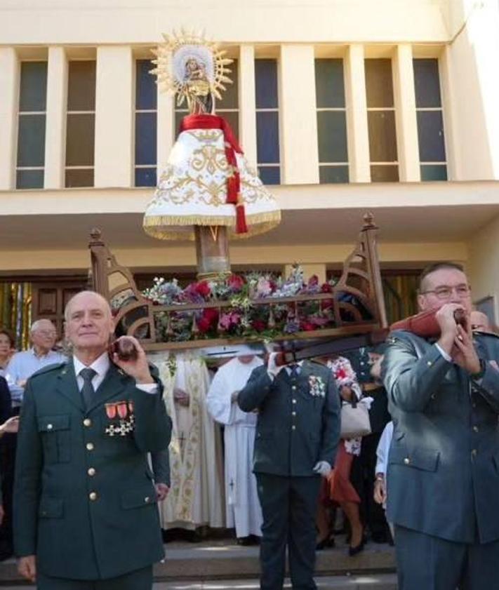 Imagen secundaria 2 - El barrio del Pilar termina hoy sus animadas fiestas