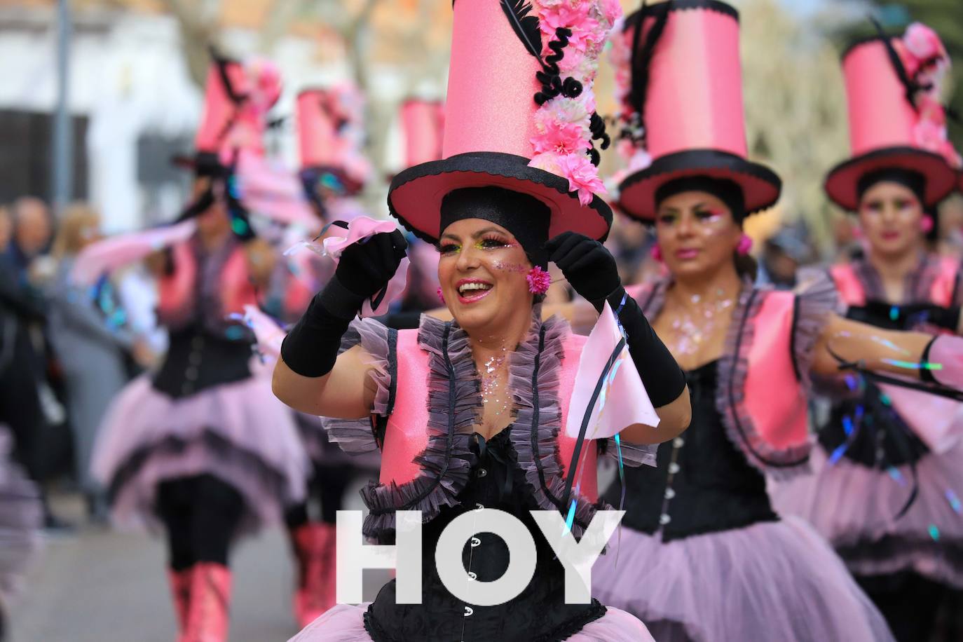 El desfile se celebró este sábado con final en la plaza de España. 