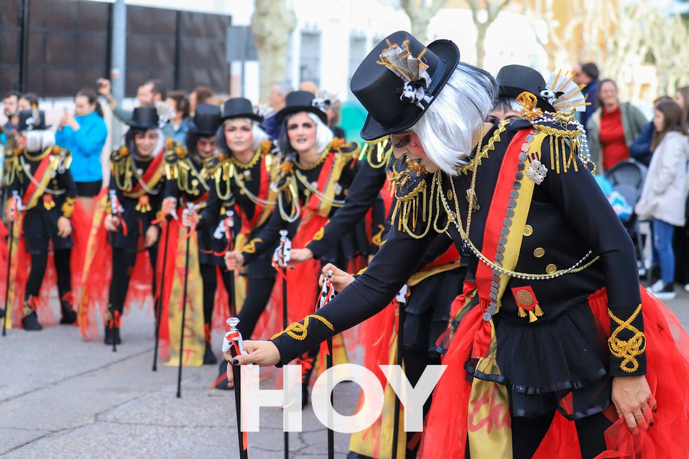 El desfile se celebró este sábado con final en la plaza de España. 