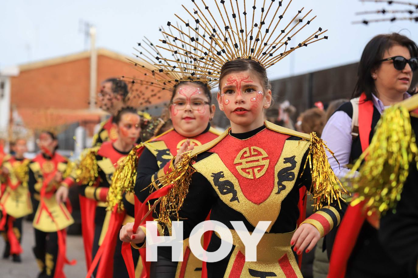 El desfile se celebró este sábado con final en la plaza de España. 
