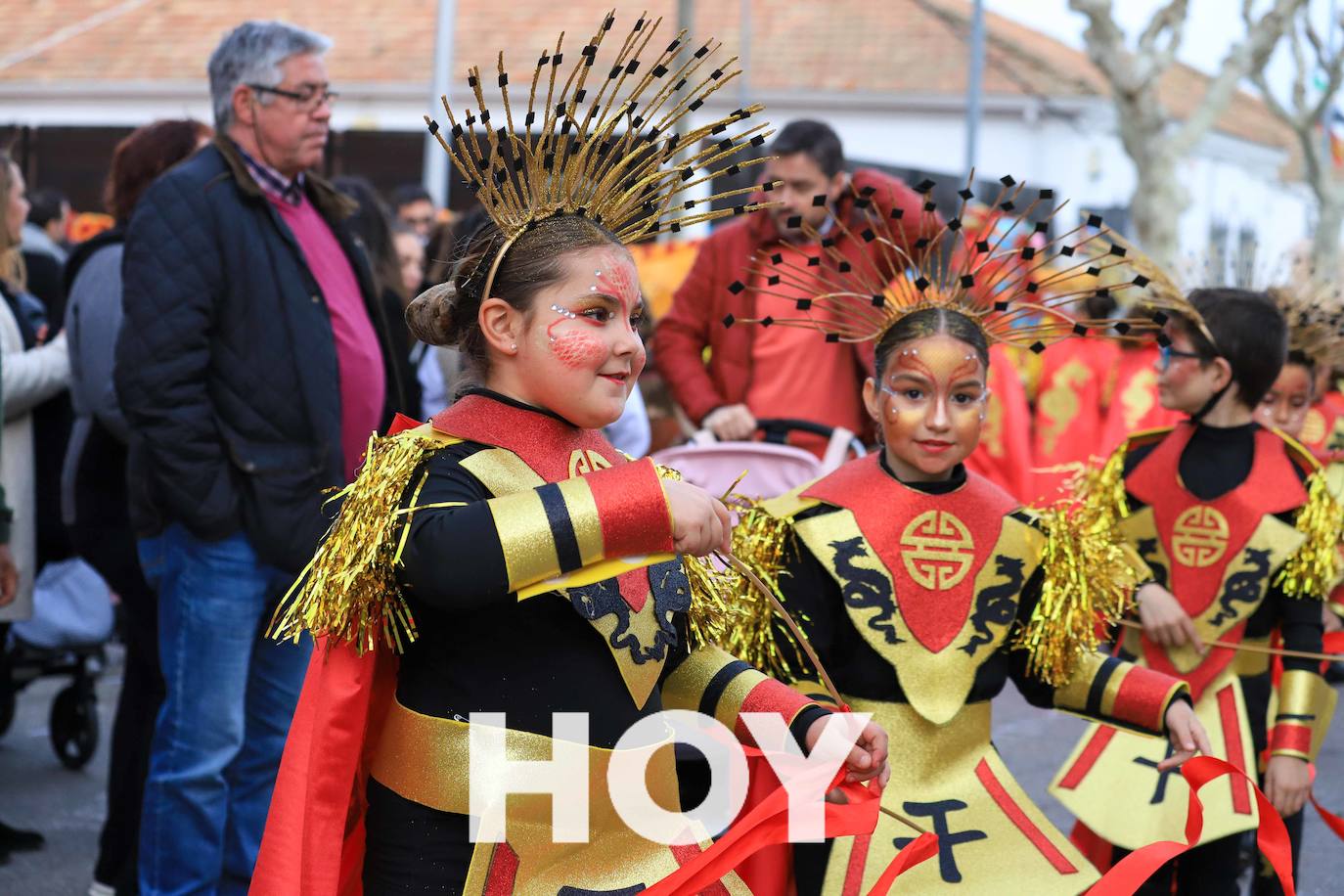 El desfile se celebró este sábado con final en la plaza de España. 