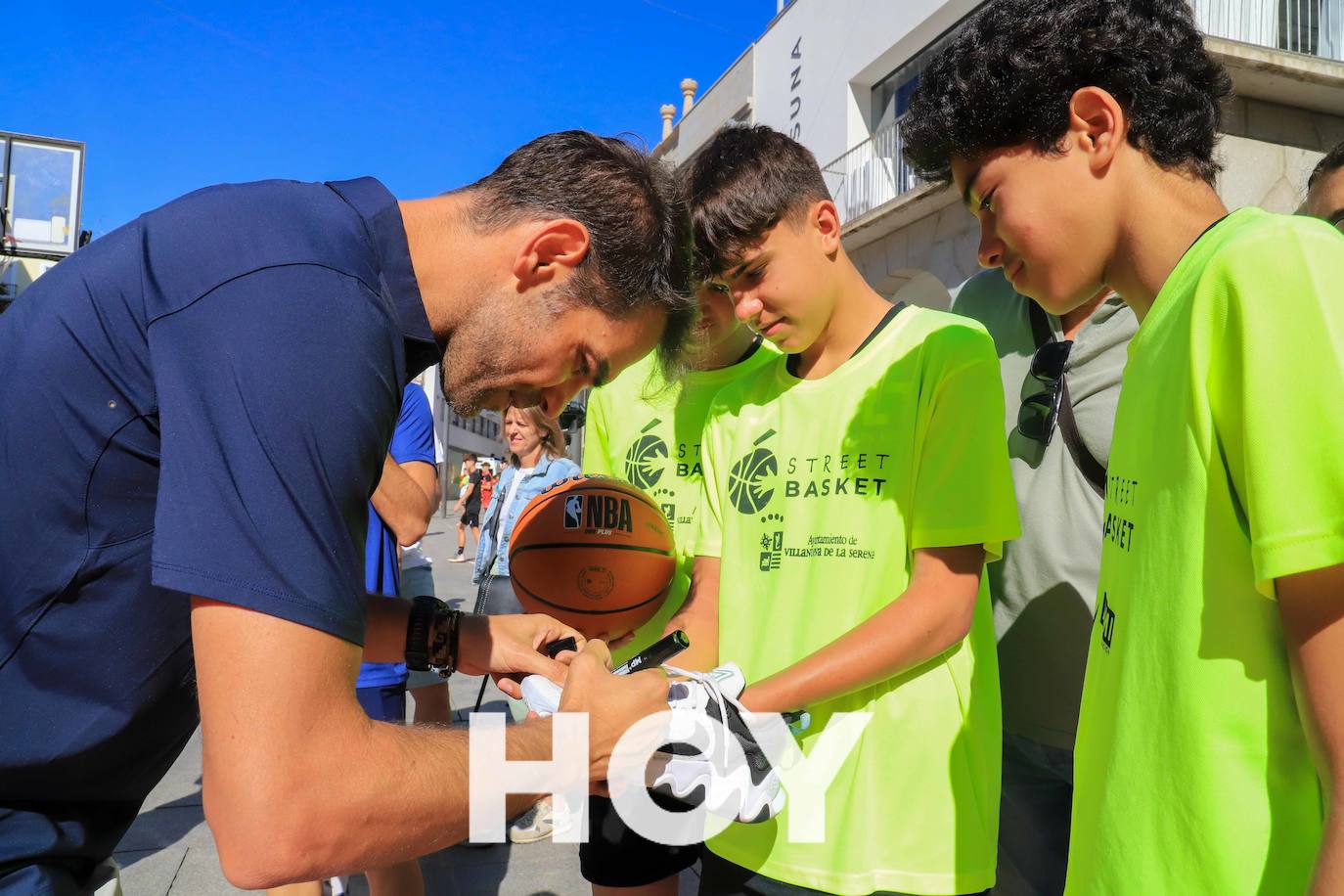 Calderón regresa a Villanueva para participar en la clausura de su circuito de 3x3