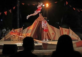 Momento de 'Lullaby', de la compañía andaluza Proyecto Kavauri.