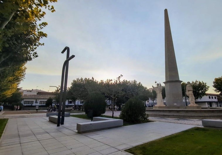 La fuente se mantiene como elemento central del parque.