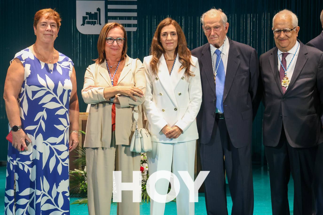 Pilar Santisteban recibe la Medalla de Villanueva