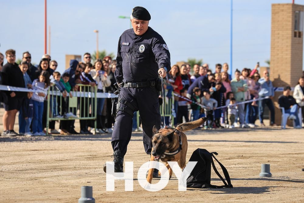 La Policía Local presume de su Unidad Canina en su 175º aniversario