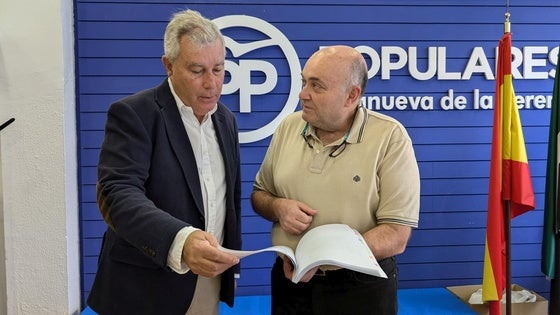 Manuel Lozano: «La obra del Mercado de Abastos es ya una tragicomedia»
