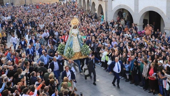 67 personas verán La Carrerita desde los balcones municipales