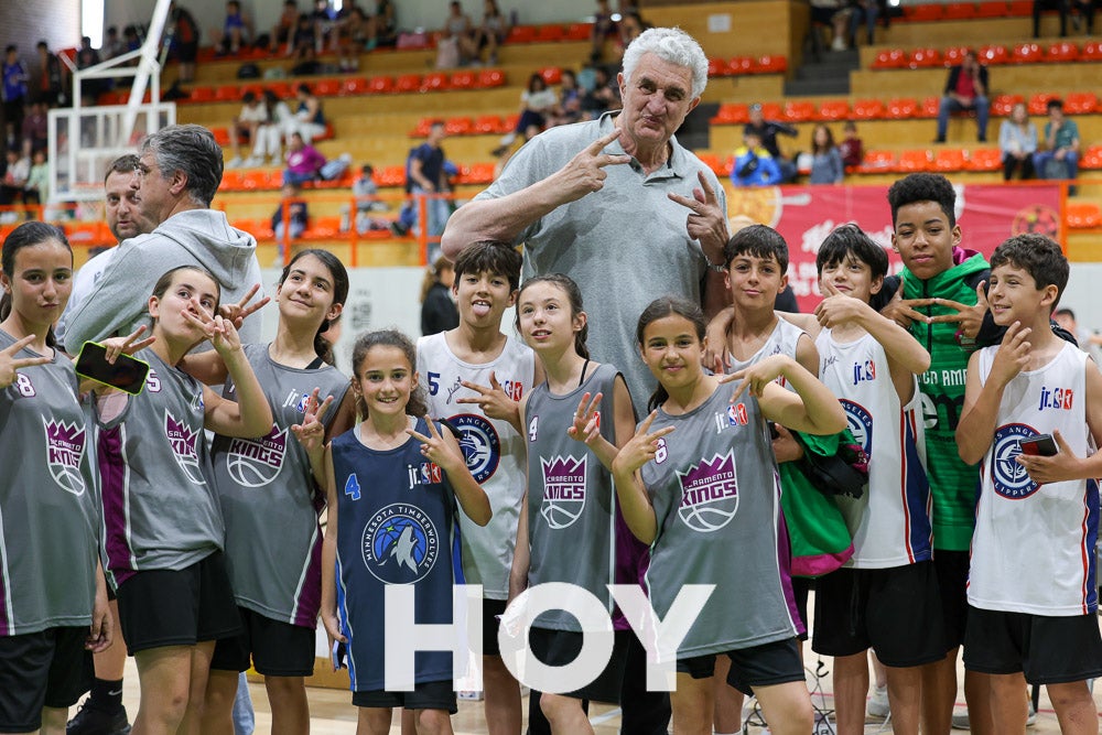 Los más pequeños juegan por un día en la NBA