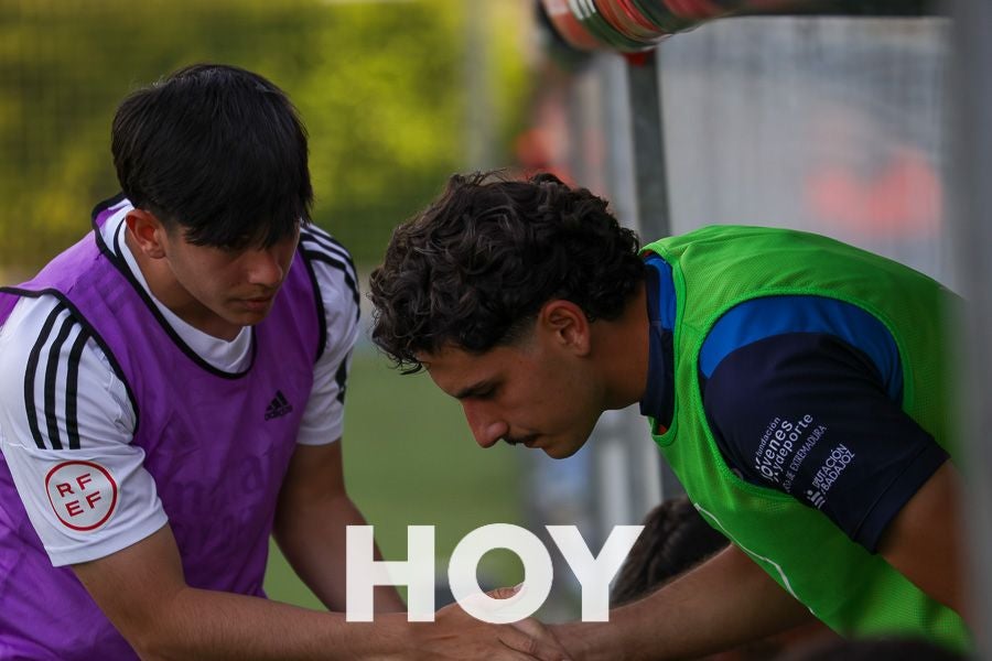 Las imágenes de la derrota del Villanovense contra el Madrid C