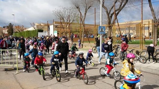 El colegio Cervantes celebra este domingo su Día de la Bicicleta