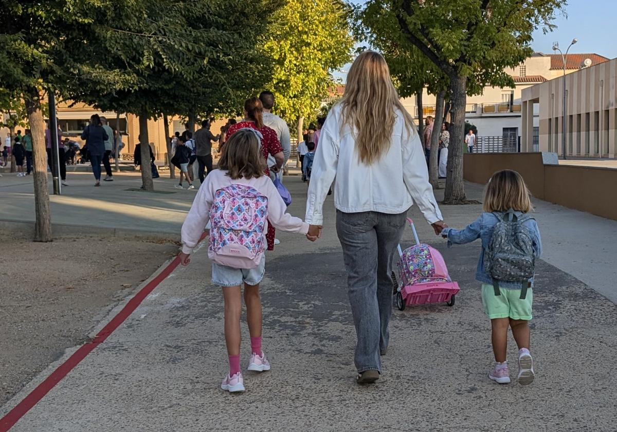 Este lunes se abre el plazo de solicitud de becas escolares