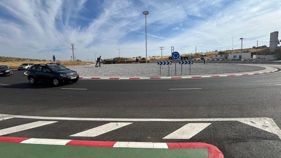 La rotonda de Las Arenas se abre tras un año de obras