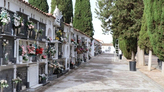 Se inicia el expediente para la construcción de 48 nichos en el cementerio