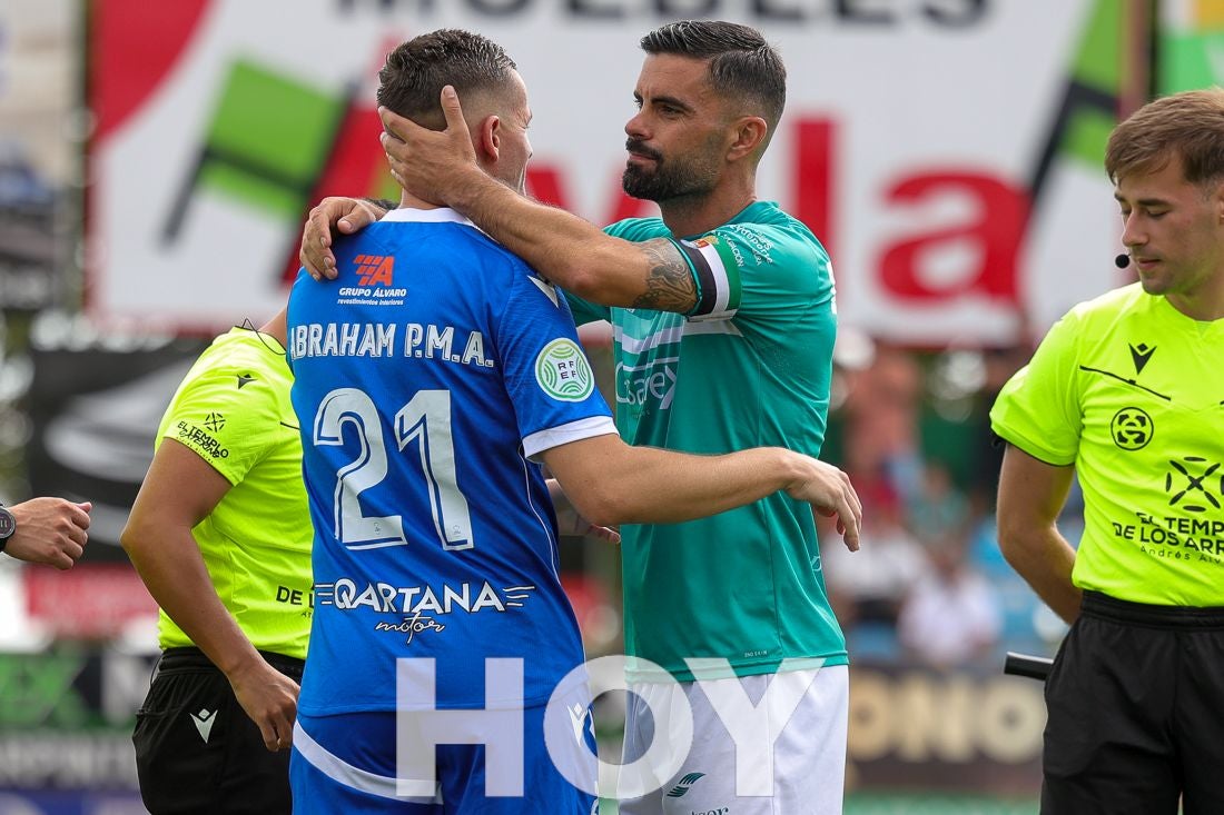 El Villanovense se estrena con remontada contra la Puebla