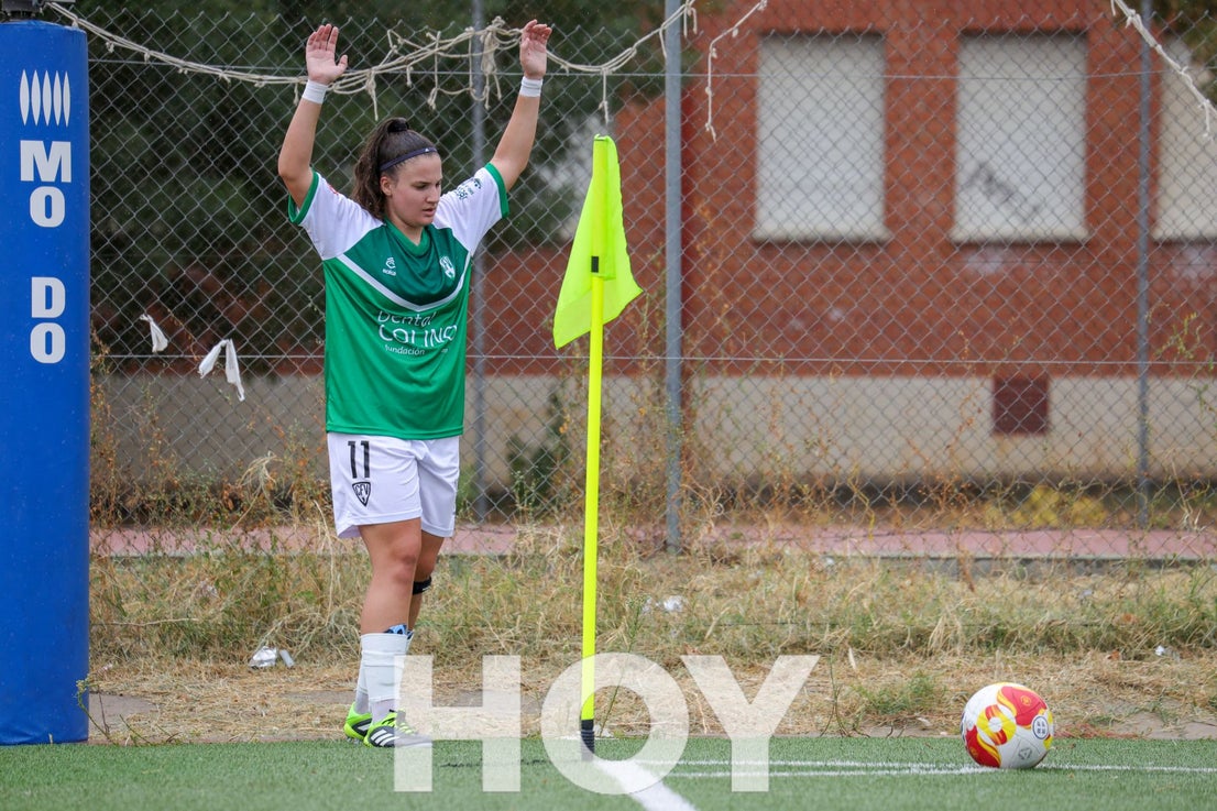El Villanovense se estrena en casa con un empate