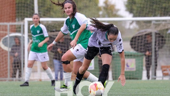 El Villanovense se estrena en casa con un empate