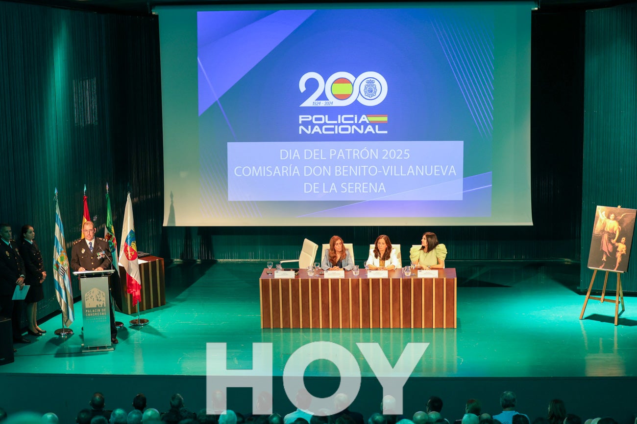 Celebración de los Ángeles Custodios en la comisaría Don Benito - Villanueva